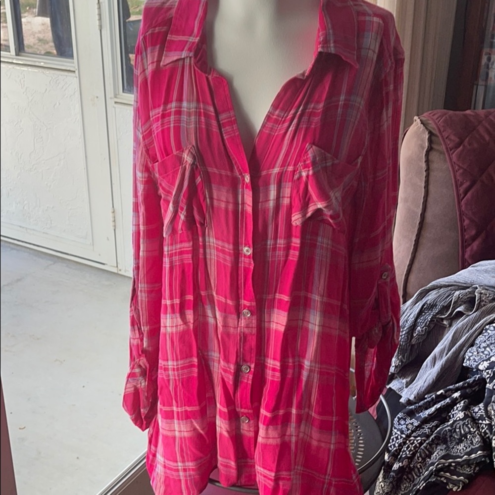 EUC NY&C button down top Size L
